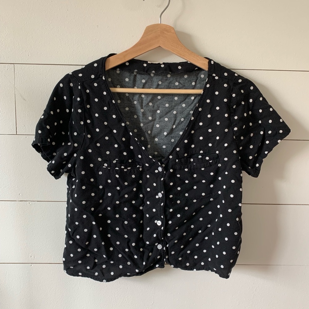 Hollister Buttondown Cropped Polka Dot Blouse